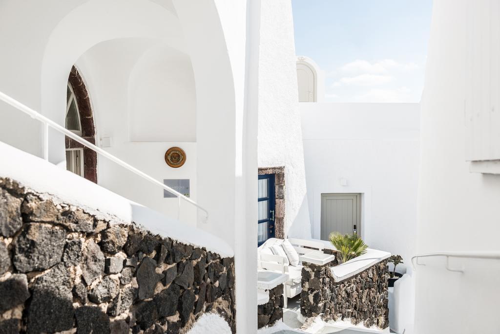 On The Rocks - Small Luxury Hotels Of The World (Adults Only) Imerovígli Eksteriør bilde